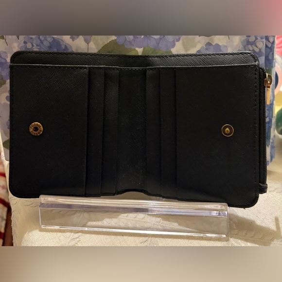 Fossil Snakeskin Patterned Wallet - Cream and Brown EUC - Picture 2 of 7